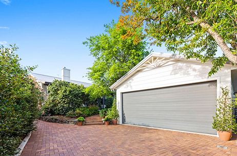 John Albert Close, Kellyville